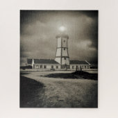 嵐の夜の古い灯台 ジグソーパズル (縦)