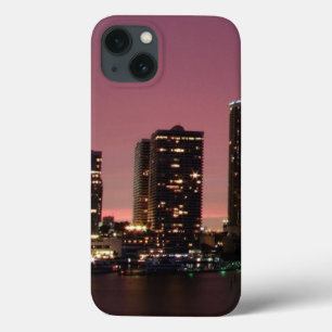 嵐の後のマイアミの夕日の光 iPhone 13ケース