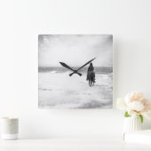 嵐の時代 –  スクエア壁時計 (ホーム)