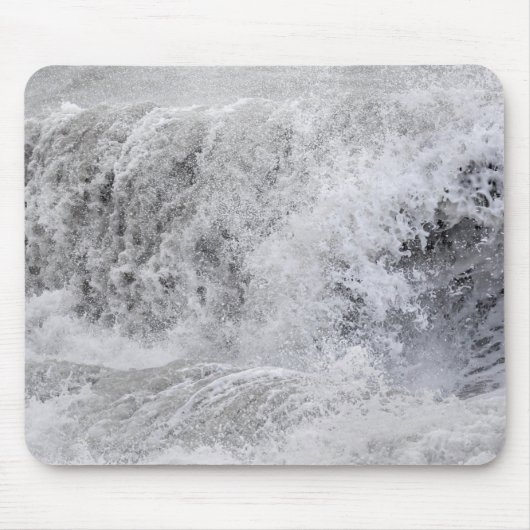 嵐の波が砕ける マウスパッド (正面)