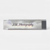 嵐の灰色の雲の中に自然の虹 デスクネームプレート (正面)