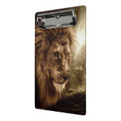 嵐の空に対するライオン ミニクリップボード (アングル2)