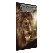 嵐の空に対するライオン ミニクリップボード (アングル)