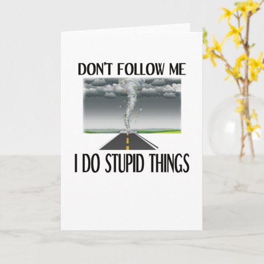 嵐の追い風が吹き荒れ、竜巻が追いかける カード (黄色い花)