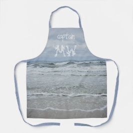 嵐威厳のあるの空の下の波のある海 エプロン