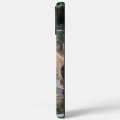 "川のセレニティ：流れの中で泳ぐキャピバラス" Case-Mate iPhoneケース (裏面 / 左)