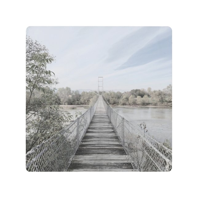 川の上の吊り橋 メタルプリント (正面)
