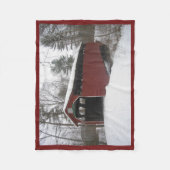 「川の向こうと森の向こうに」 フリースブランケット (正面)