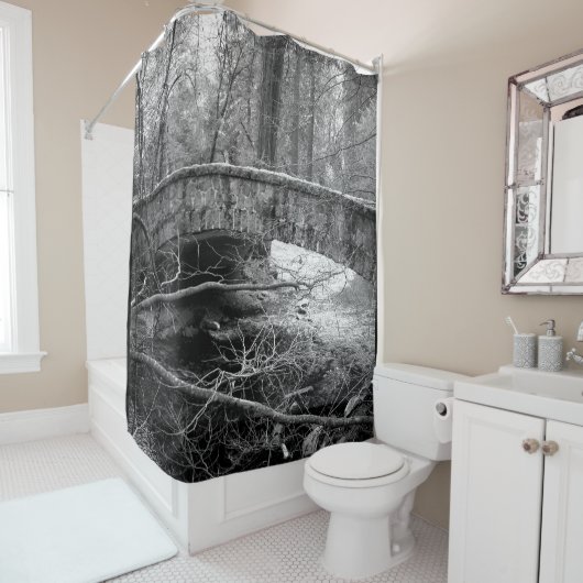 川の向こうに シャワーカーテン (インサイチュ)