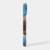 川凍ってい、居心地の良いキャビン、雪、松の木 iPhone 15ケース (右側面)