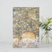 川小石擦り切れた茶色と灰色の自然抽象芸術 便箋 (スタンド正面)