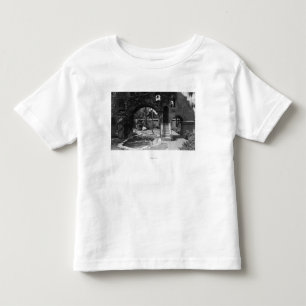 川岸、カリフォルニアPhotograpの代表団のインの中庭 トドラーTシャツ
