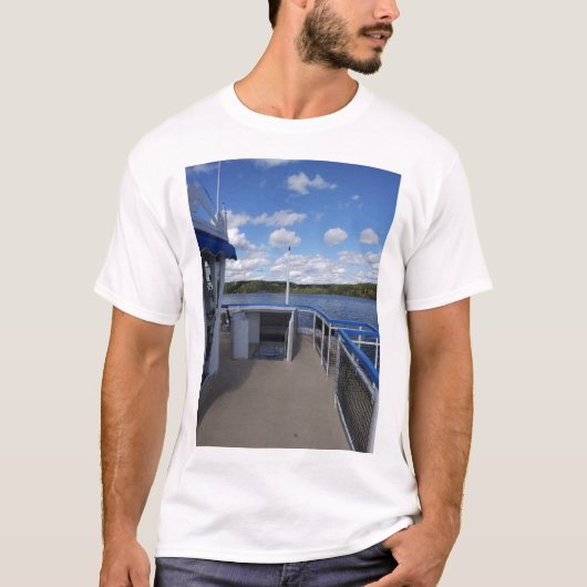 川船から見たコネチカット川 Tシャツ (正面)