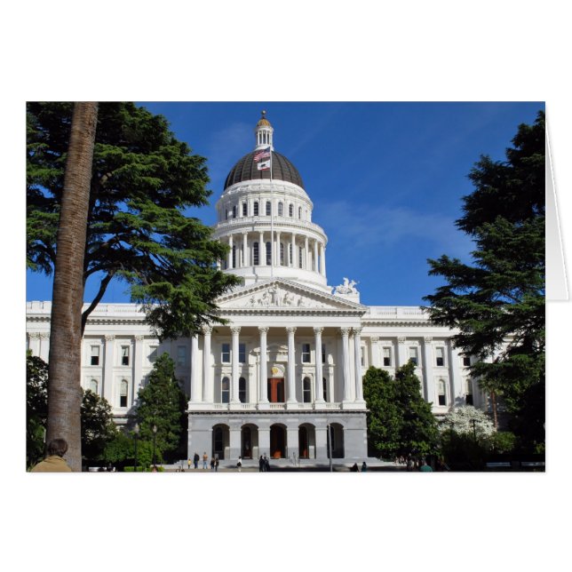 州の国会議事堂の建物-サクラメントカリフォルニア (正面横)