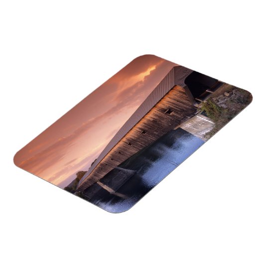 州最長の屋根付き統一された橋 マグネット (左側)