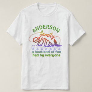 巡航のビーチの家族休暇のおもしろいな名前をカスタムする Tシャツ
