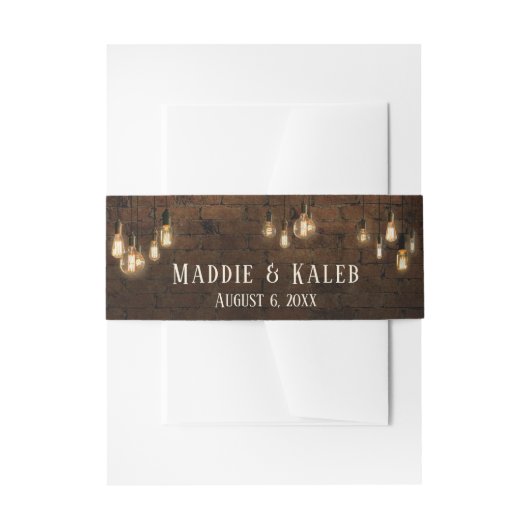 工業用レンガ、エジソンライト、名前と日付 招待状ベリーバンド (正面例)