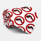 左の回転タイ無し ネクタイ (ロール)