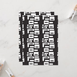 左右対称の白い幾何学的デザインと鮮明な円 招待状