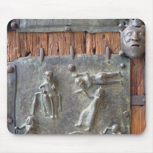 左手のドアからのパネル、12世紀(bronz マウスパッド (正面)