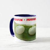 巨人のFEFIFO FUMの豆のマグ マグカップ (正面左)