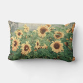 巨大で黄色いヒマワリの織り目加工のグランジな分野 ランバークッション (裏面)