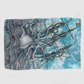 巨大なタコの青い海の怪獣ヨット ゴルフタオル (横)