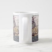 巨大なタコ及びボートの骨灰磁器を転覆させること ジャンボコーヒーマグカップ (裏面)