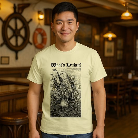 巨大なタコ クラーケンと船 ビンテージ エッチング Tシャツ