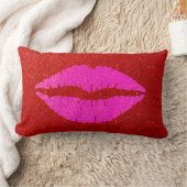 巨大なピンクの唇の赤いグリッター背景 ランバークッション (ブランケット)