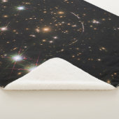 巨大な日が差すことクラスタ内の銀河系アーク シェルパブランケット (3/4)