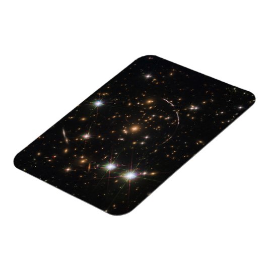 巨大な日が差すことクラスタ内の銀河系アーク マグネット (左側)