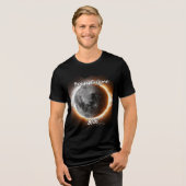 巨大な日食の太陽 トライブレンドTシャツ (正面全面)