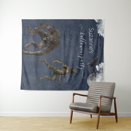 巨大な満月と不気味な森のシルエットを背景とした、ハロウィンでのウェアウルフパーティーのバックドロップ タペストリー (インサイチュ(横))