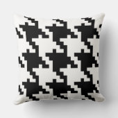 巨大な白黒千鳥格子の クッション (裏面)