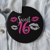 巨大な誕生日の女の子の菓子16 缶バッジ (インサイチュ)