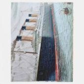 巨大なRMSの海試験 フリースブランケット (正面)