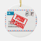 差出人に航空便の封筒を返送する セラミックオーナメント (正面)