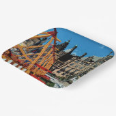 市の中心部でフェア ペーパープレート (傾斜あり)