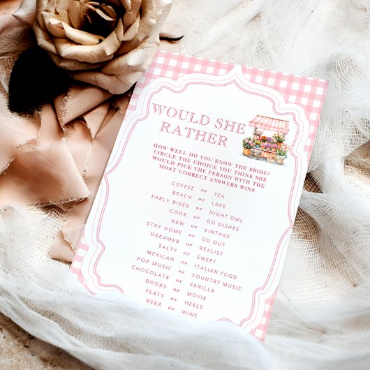 市場から出たばかりの彼女は、むしろシャワーゲームをシャワー