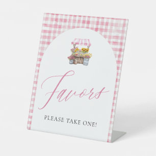 市場から届いたばかりのピンクのギンガムの景品サイン 台座サイン