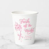 市場から届いたばかりのピンクの花のブライダルシャワー 紙コップ (裏面)