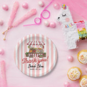 市場から届いたばかりの真っ赤なブライダルシャワー ペーパープレート (パーティー)