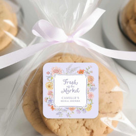 市場から届いたばかりの紫の花のブライダルシャワー スクエアシール