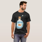 市場で売られているクジラの魚 Tシャツ (正面フル)