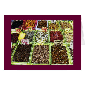 市場の乾燥されたフルーツそしてナット