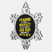 市場を取引する投資家 スノーフレークピューターオーナメント (右)