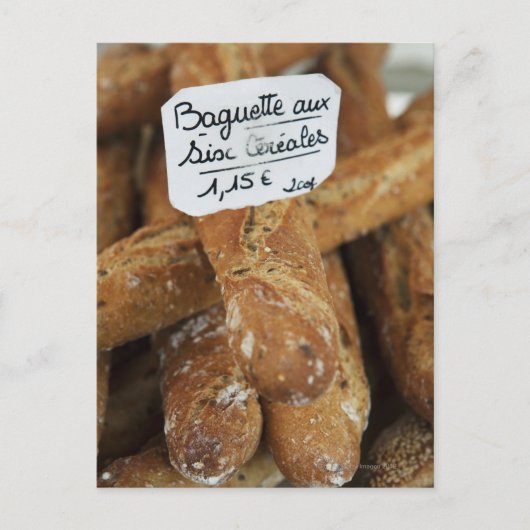 市場フランスのでのパン ポストカード (正面)