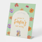 市場初の誕生日テーマ-フローラ 台座サイン (正面)