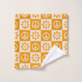 市松模様にオレンジの溝色の花と平和のサイン バスタオルセット (ウォッシュタオル)